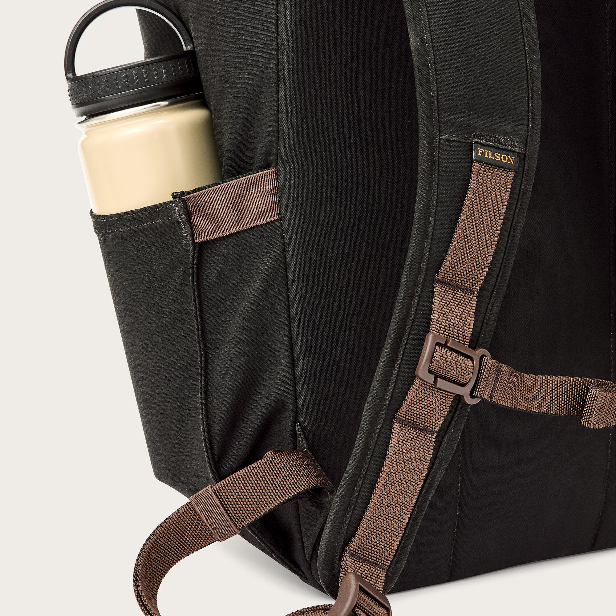 TRAPPER CREEK 28L BACKPACK - Image 6