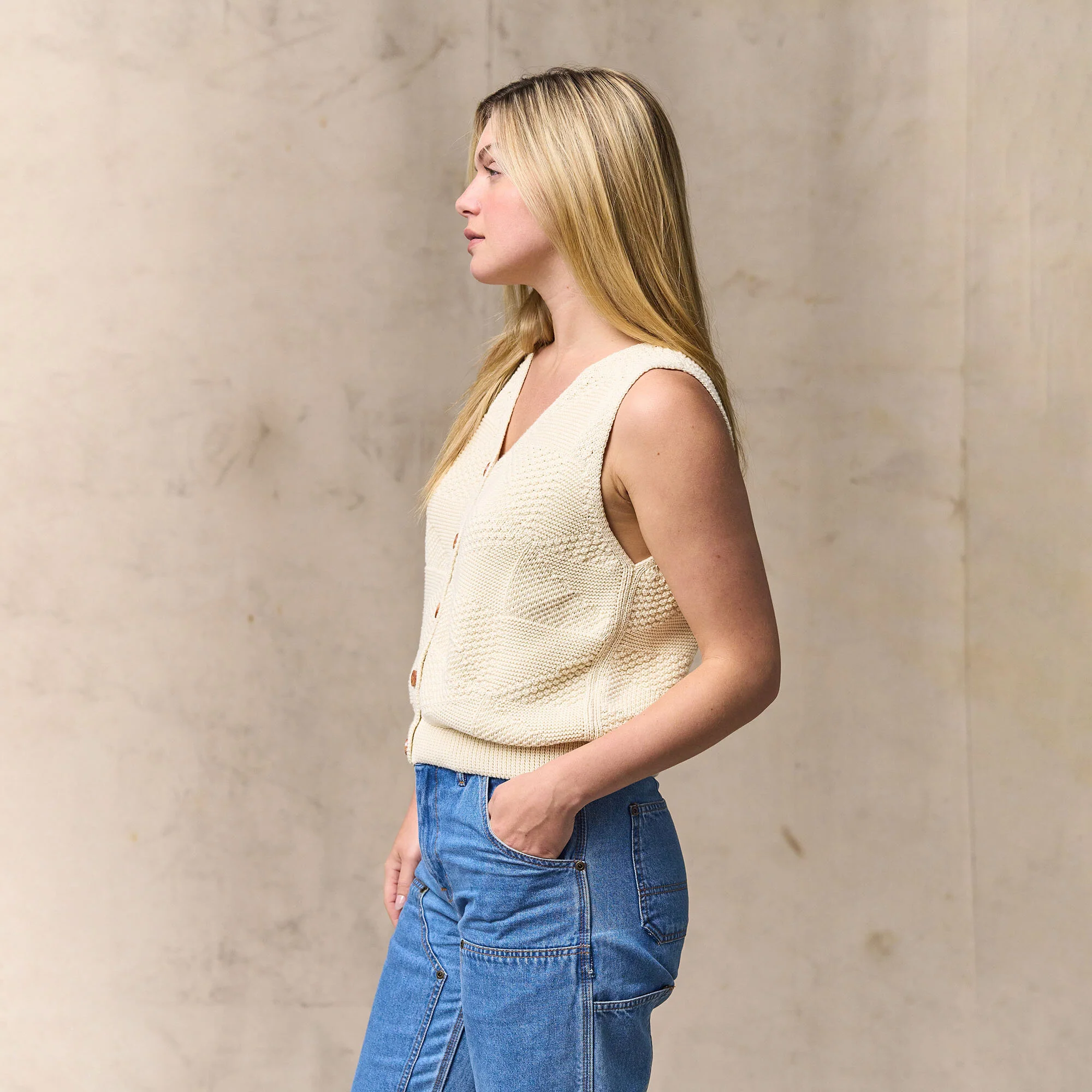 WOMEN'S COTTON SWEATER VEST - Image 6
