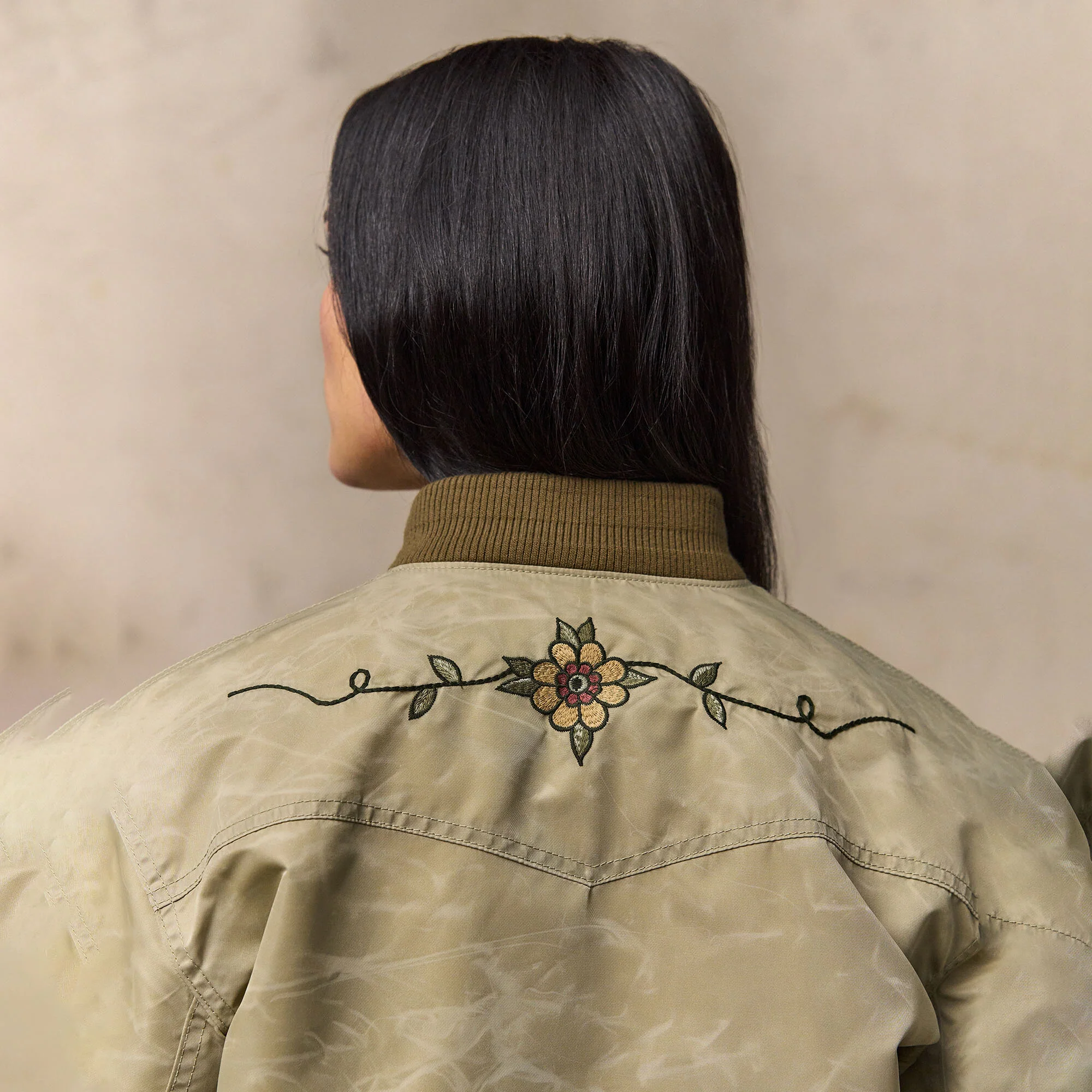 WOMEN'S WESTERN SATIN JACKET - Image 14